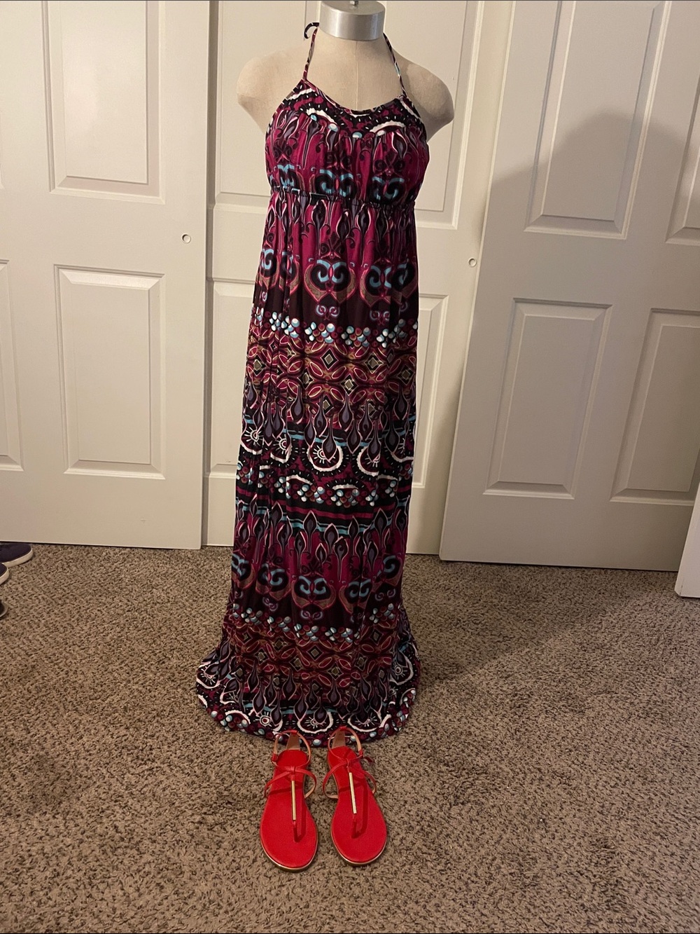 X-HillaratiWomen’s Halter Maxi Dress in Magenta Paisley Print Sz M